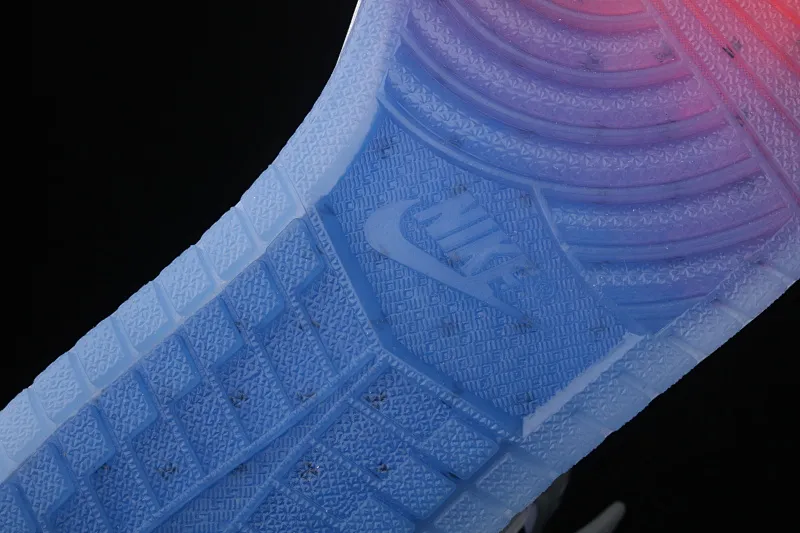 All categories Air Jordan Jordan series basketball shoes Air Jordan 1 High pure original version Air Jordan 1 High Zoom R2T AJ1 Joe 1 white gray blue patent leather gradient crystal bottom CK6637-104